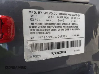 2004 Volvo C70 with VIN YV1NC62D94J049529, listed as a IAAI auction lot 41668957 with 100,110 mi miles. Bid and sale history available at carsss.com. Image 9.