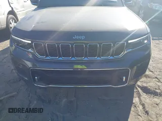 2024 Jeep Grand Cherokee Overland with VIN 1C4RJHDG8R8537319, listed as a IAAI auction lot 40530755 with 2,846 mi miles. Bid and sale history available at carsss.com. Image 13.