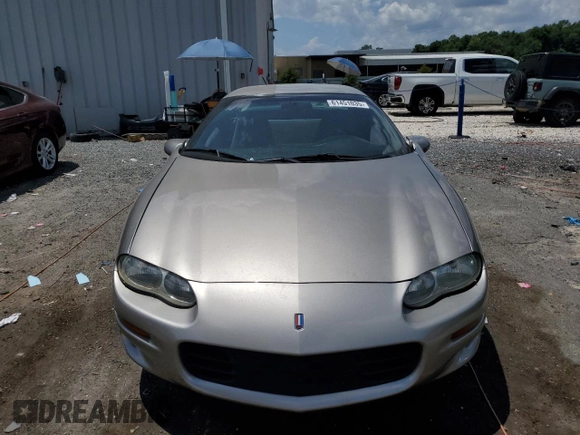 2002 Chevrolet Camaro z VIN 2G1FP22KX22155567, wystawiony jako Copart lot #61451035 z przebiegiem 192 985 mil mil oraz Czysty tytuł • Clean title. Historia ofert i sprzedaży dostępna na DreamBid. Obrazek 5.