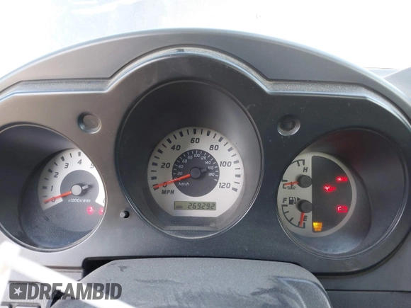 2004 Nissan Frontier XE z VIN 1N6DD26T74C462866, wystawiony jako IAAI lot #41505585 z przebiegiem 269 292 mil mil oraz . Historia ofert i sprzedaży dostępna na DreamBid. Obrazek 7.