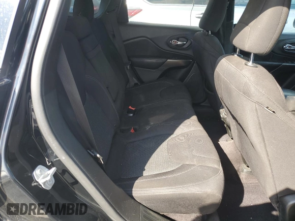 2019 Jeep Cherokee Latitude with VIN 1C4PJLCB9KD269426, listed as a Copart auction lot 58584405 with 132,145 mi miles and Salvage title. Bid and sale history available at DreamBid. Image 10.