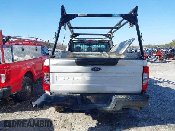 2020 Ford F-250 XL z VIN 1FTBF2A68LED11169, wystawiony jako IAAI lot #41415527 z przebiegiem 68 232 mil mil oraz . Historia ofert i sprzedaży dostępna na DreamBid. Obrazek 16.