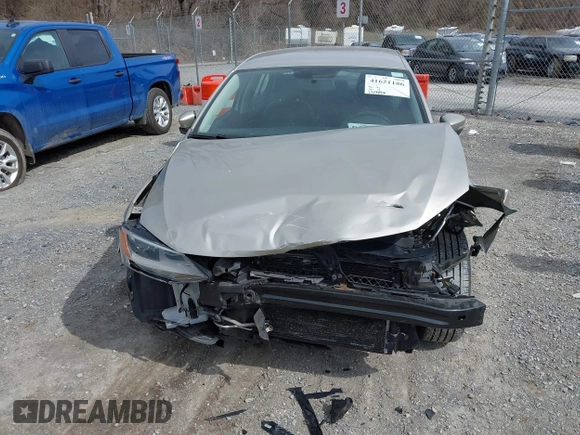 2014 Volkswagen Jetta Sedan SE w/Connectivity with VIN 3VWD07AJ9EM248024, listed as a IAAI auction lot 41621186 with 130,886 mi miles. Bid and sale history available at carsss.com. Image 6.