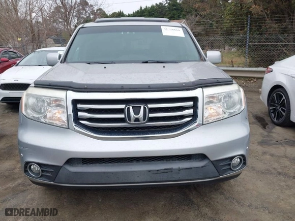2015 Honda Pilot Touring with VIN 5FNYF4H90FB009965, listed as a IAAI auction lot 41726660 with 232,829 mi miles. Bid and sale history available at carsss.com. Image 12.