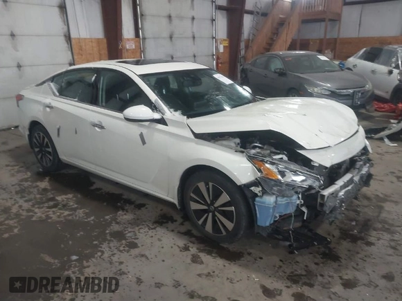 2019 Nissan Altima 2.5 SV with VIN 1N4BL4DV2KC146808, listed as a IAAI auction lot 41573414 with 52,213 mi miles. Bid and sale history available at carsss.com. Image 1.