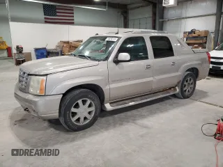 2004 Cadillac Escalade EXT z VIN 3GYEK62NX4G273082, wystawiony jako Copart lot #54826215 z przebiegiem 251 075 mil mil oraz Szkody całkowita. Historia ofert i sprzedaży dostępna na DreamBid. Obrazek 1.