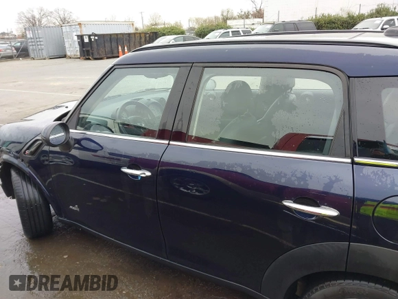 2013 MINI Countryman S ALL4 z VIN WMWZC5C51DWM15816, wystawiony jako IAAI lot #41734311 z przebiegiem 134 636 mil mil oraz . Historia ofert i sprzedaży dostępna na DreamBid. Obrazek 14.
