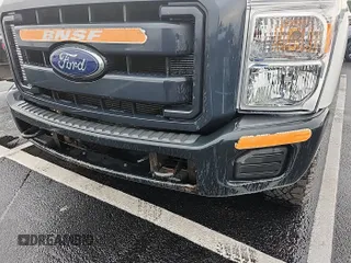 2015 Ford F-250 Lariat z VIN 1FT7W2B61FEC91968, wystawiony jako IAAI lot #42575818 z przebiegiem 171 621 mil mil oraz . Historia ofert i sprzedaży dostępna na DreamBid. Obrazek 15.