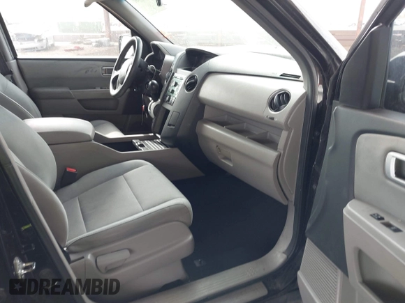 2010 Honda Pilot LX z VIN 5FNYF4H22AB008201, wystawiony jako IAAI lot #41915957 z przebiegiem 177 483 mil mil oraz . Historia ofert i sprzedaży dostępna na DreamBid. Obrazek 5.