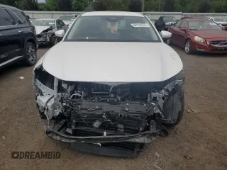 2024 Mazda CX-30 S with VIN 3MVDMBAM8RM639660, listed as a Copart auction lot 62124575 with 24,227 mi miles and Salvage title. Bid and sale history available at DreamBid. Image 5.