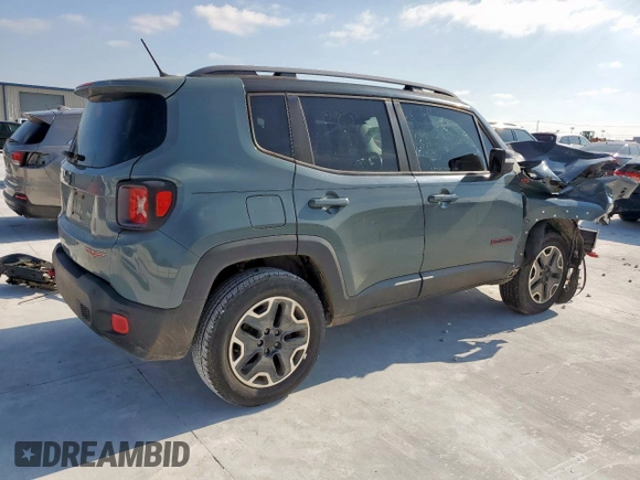 2015 Jeep Renegade Trailhawk with VIN ZACCJBCT7FPC17933, listed as a Copart auction lot 59749325 with Not provided miles and Salvage title. Bid and sale history available at DreamBid. Image 3.