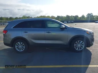 2018 Kia Sorento LX V6 with VIN 5XYPGDA51JG376682, listed as a IAAI auction lot 41914856 with 116,428 mi miles. Bid and sale history available at carsss.com. Image 13.