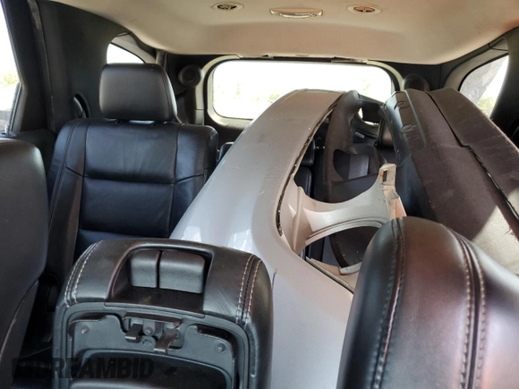 2011 Dodge Durango Citadel z VIN 1D4SD5GT1BC692476, wystawiony jako Copart lot #49863815 z przebiegiem 187 910 mil mil oraz Szkoda całkowita • Salvage title. Historia ofert i sprzedaży dostępna na DreamBid. Obrazek 10.