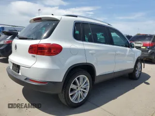 2016 Volkswagen Tiguan SEL with VIN WVGAV7AX8GW581339, listed as a Copart auction lot 52997855 with 47,096 mi miles and Salvage Title. Bid and sale history available at DreamBid. Image 3.