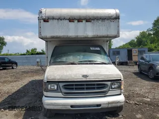 2002 Ford Econoline Cargo z VIN 1FDSE35L12HA81850, wystawiony jako Copart lot #59160315 z przebiegiem 74 773 mil mil oraz Czysty tytuł • Clean title. Historia ofert i sprzedaży dostępna na DreamBid. Obrazek 5.