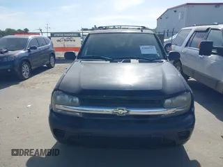 2007 Chevrolet TrailBlazer LS with VIN 1GNDS13S672255756, listed as a IAAI auction lot 42080597 with 194,335 mi miles. Bid and sale history available at carsss.com. Image 6.