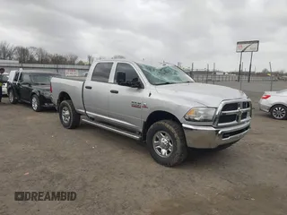 2015 Ram 2500 Tradesman z VIN 3C6UR5CL7FG557414, wystawiony jako IAAI lot #41829862 z przebiegiem 106 106 mil mil oraz . Historia ofert i sprzedaży dostępna na DreamBid. Obrazek 1.