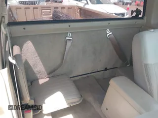 1998 Nissan Frontier XE z VIN 1N6DD26S3WC335378, wystawiony jako IAAI lot #42384698 z przebiegiem 180 306 mil mil oraz . Historia ofert i sprzedaży dostępna na DreamBid. Obrazek 8.