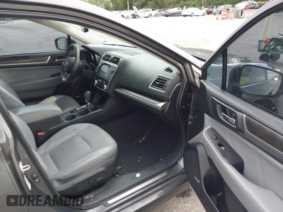 2018 Subaru Legacy Limited с VIN 4S3BNAN61J3007326, выставлен на аукционе IAAI как лот 42590367 с пробегом 84 973 миль миль и . История ставок и продаж доступна на DreamBid. Изображение 5.