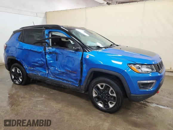 2018 Jeep Compass Trailhawk z VIN 3C4NJDDBXJT342632, wystawiony jako Copart lot #57302595 z przebiegiem 84 160 mil mil oraz Czysty tytuł • Clean title. Historia ofert i sprzedaży dostępna na DreamBid. Obrazek 4.