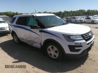 2016 Ford Police Interceptor Utility z VIN 1FM5K8AR9GGA29070, wystawiony jako IAAI lot #41772279 z przebiegiem 103 678 mil mil oraz . Historia ofert i sprzedaży dostępna na DreamBid. Obrazek 1.