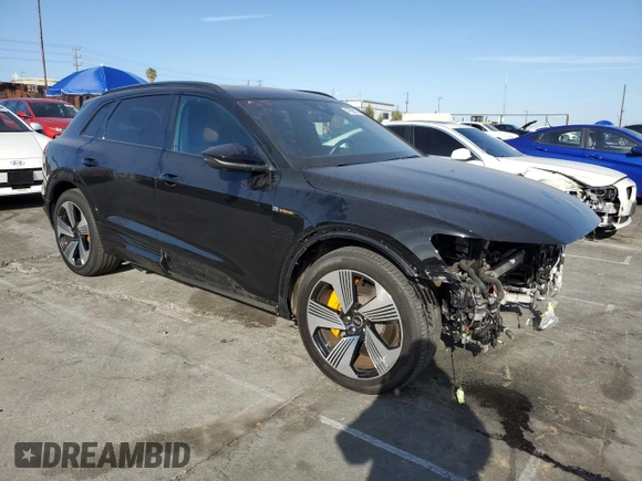 2022 Audi e-tron Premium Plus with VIN WA1LAAGE3NB007578, listed as a Copart auction lot 47896415 with 35,685 mi miles and Salvage Title. Bid and sale history available at DreamBid. Image 4.