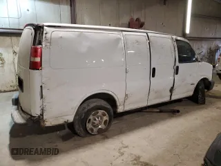2009 GMC Savana Cargo Van with VIN 1GTGG256091104465, listed as a Copart auction lot 88076095 with 0 mi miles and Salvage Title. Bid and sale history available at carsss.com. Image 3.