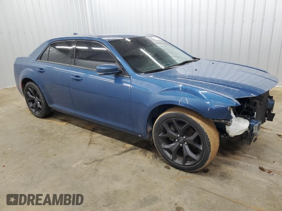 2022 Chrysler 300 Touring L with VIN 2C3CCADG6NH107644, listed as a Copart auction lot 85289554 with 14,238 mi miles and Clean Title. Bid and sale history available at carsss.com. Image 4.