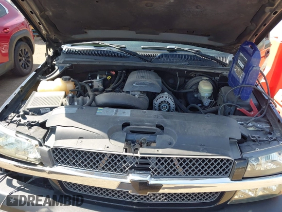 2005 Chevrolet Silverado 1500 Z71 with VIN 1GCEK19B75E244457, listed as a IAAI auction lot 42046621 with 262,519 mi miles and . Bid and sale history available at DreamBid. Image 10.