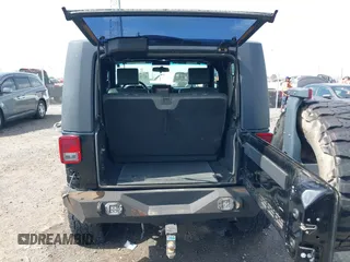 2008 Jeep Wrangler X with VIN 1J4FA24138L521983, listed as a IAAI auction lot 42263960 with 113,971 mi miles and . Bid and sale history available at DreamBid. Image 17.