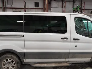 2016 Ford Transit XL z VIN 1FMZK1YM2GKA37673, wystawiony jako IAAI lot #41733664 z przebiegiem 97 638 mil mil oraz . Historia ofert i sprzedaży dostępna na DreamBid. Obrazek 13.