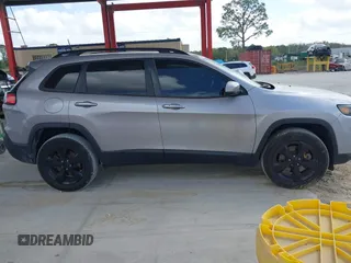 2019 Jeep Cherokee Latitude Plus с VIN 1C4PJMLB9KD375266, выставлен на аукционе IAAI как лот 41717636 с пробегом 69 415 миль миль и . История ставок и продаж доступна на DreamBid. Изображение 13.