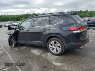 2022 Volkswagen Atlas SE with VIN 1V2HR2CAXNC514385, listed as a Copart auction lot 55742695 with 33,263 mi miles and Salvage title. Bid and sale history available at DreamBid. Image 2.