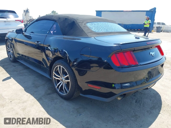 2017 Ford Mustang EcoBoost Premium z VIN 1FATP8UH8H5331324, wystawiony jako IAAI lot #42754503 z przebiegiem 84 209 mil mil oraz . Historia ofert i sprzedaży dostępna na DreamBid. Obrazek 3.