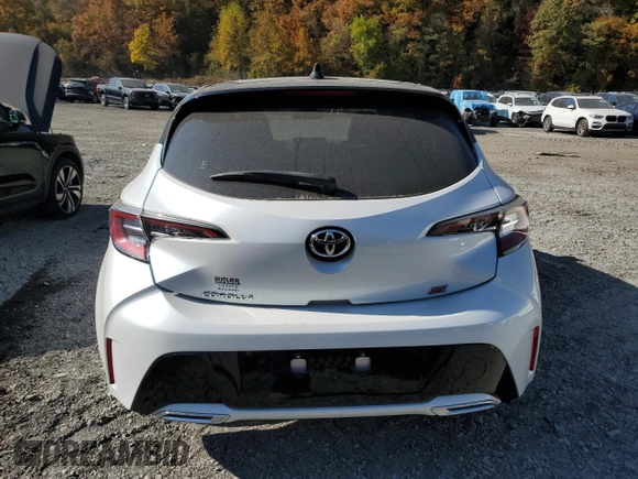 2022 Toyota Corolla Hatchback SE with VIN JTNB4MBE9N3187897, listed as a Copart auction lot 44676025 with 37,321 mi miles and Salvage Title. Bid and sale history available at carsss.com. Image 6.