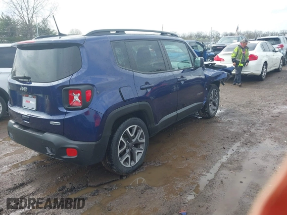 2018 Jeep Renegade Latitude with VIN ZACCJABB8JPG83883, listed as a IAAI auction lot 41940718 with 57,688 mi miles. Bid and sale history available at carsss.com. Image 4.
