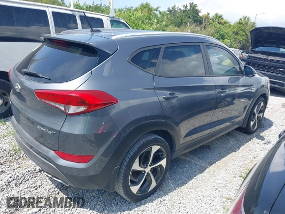 2016 Hyundai Tucson Limited with VIN KM8J33A29GU249098, listed as a IAAI auction lot 40066198 with 92,627 mi miles. Bid and sale history available at carsss.com. Image 4.