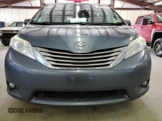 2017 Toyota Sienna XLE с VIN 5TDDZ3DC0HS180957, выставлен на аукционе Copart как лот 58753055 с пробегом 266 438 миль миль и Чистый • Clean title. История ставок и продаж доступна на DreamBid. Изображение 5.
