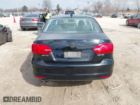 2012 Volkswagen Jetta SE with VIN 3VWDX7AJ7CM397301, listed as a IAAI auction lot 41893928 with 181,212 mi miles and . Bid and sale history available at DreamBid. Image 17.