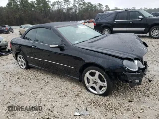 2007 Mercedes-Benz CLK 550 with VIN WDBTK72G37T077852, listed as a Copart auction lot 44957585 with 195,015 mi miles and Salvage Title. Bid and sale history available at DreamBid. Image 4.
