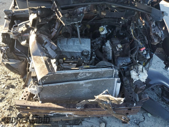 2021 Chevrolet Trax LT z VIN KL7CJPSB5MB344299, wystawiony jako Copart lot #45540525 z przebiegiem Nie podano mil oraz Szkoda całkowita • Salvage title. Historia ofert i sprzedaży dostępna na DreamBid. Obrazek 13.