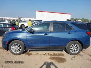 2024 Chevrolet Equinox LS z VIN 3GNAXHEG1RL151909, wystawiony jako IAAI lot #42049954 z przebiegiem 13 883 mil mil oraz . Historia ofert i sprzedaży dostępna na DreamBid. Obrazek 14.