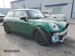 2021 MINI Hardtop Cooper с VIN WMWXR3C0XM2P13271, выставлен на аукционе Copart как лот 42052835 с пробегом 22 624 миль миль и Списание • Salvage title. История ставок и продаж доступна на DreamBid. Изображение 4.