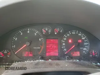 2001 Audi A6 z VIN WAUZL54B11N140292, wystawiony jako Copart lot #44751925 z przebiegiem 230 517 mil mil oraz Szkoda całkowita • Salvage title. Historia ofert i sprzedaży dostępna na DreamBid. Obrazek 9.