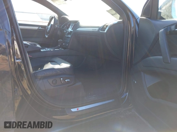 2014 Audi Q7 3.0T S line Prestige with VIN WA1DGBFE7ED010188, listed as a IAAI auction lot 41686912 with 149,233 mi miles. Bid and sale history available at carsss.com. Image 5.