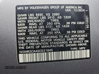 2025 Volkswagen Atlas SE with VIN 1V2HR2CA4SC521845, listed as a Copart auction lot 64470895 with 10,696 mi miles and Clean title. Bid and sale history available at DreamBid. Image 13.