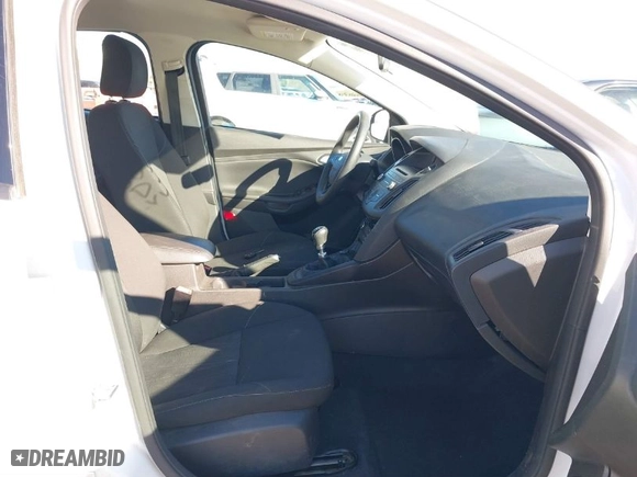 2016 Ford Focus SE with VIN 1FADP3FE4GL208981, listed as a IAAI auction lot 41699896 with 155,387 mi miles. Bid and sale history available at carsss.com. Image 5.