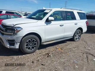 2022 Ford Expedition Limited z VIN 1FMJU2AT7NEA67407, wystawiony jako IAAI lot #41796472 z przebiegiem 31 145 mil mil oraz . Historia ofert i sprzedaży dostępna na DreamBid. Obrazek 2.