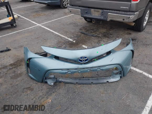 2015 Toyota Prius Two with VIN JTDZN3EU4FJ025444, listed as a IAAI auction lot 41560418 with 131,531 mi miles and . Bid and sale history available at DreamBid. Image 12.