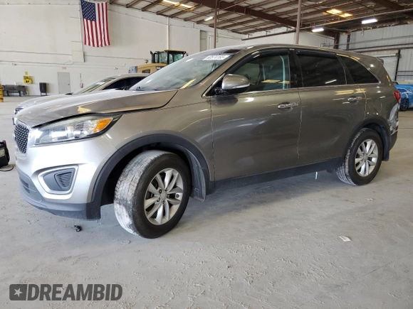 2017 Kia Sorento LX z VIN 5XYPG4A39HG273082, wystawiony jako Copart lot #60574165 z przebiegiem 169 808 mil mil oraz Czysty tytuł • Clean title. Historia ofert i sprzedaży dostępna na DreamBid. Obrazek 1.